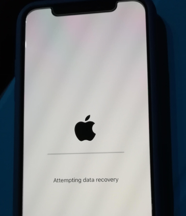 iphone attempting data recovery loop